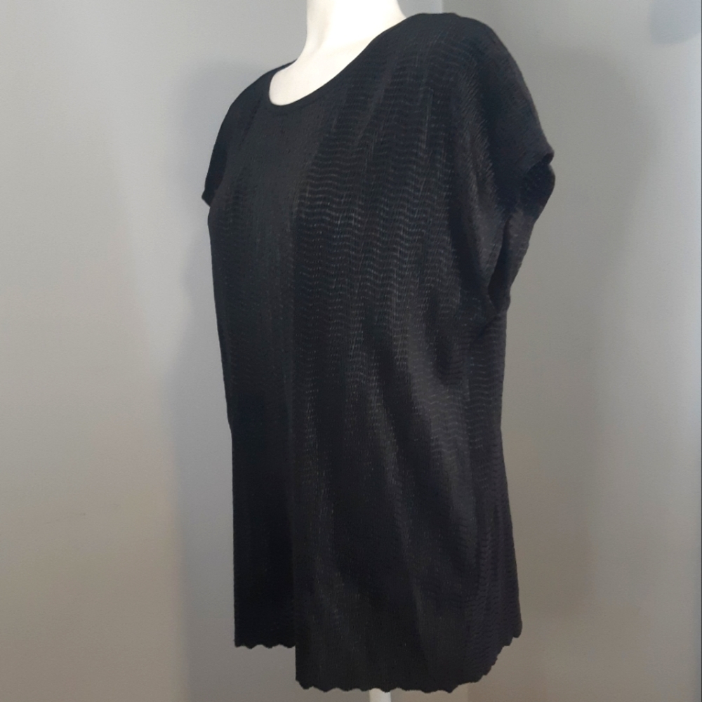 Tanjay womens black silky crinkleround neck top size 2X